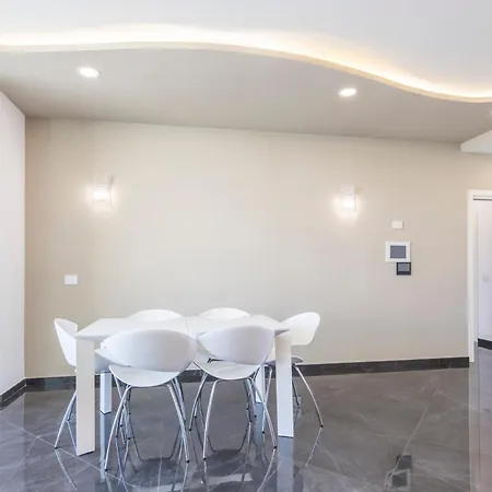 Apartamento Crescent Luxury Retreat - Seafront Scala E Salerno