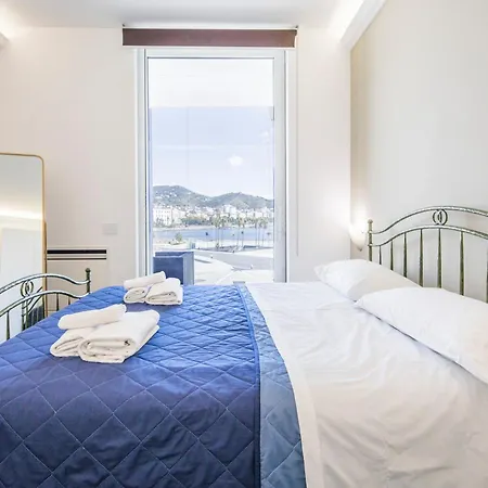 Crescent Luxury Retreat - Seafront Scala E Apartamento *