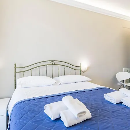 Apartamento Crescent Luxury Retreat - Seafront Scala E Salerno