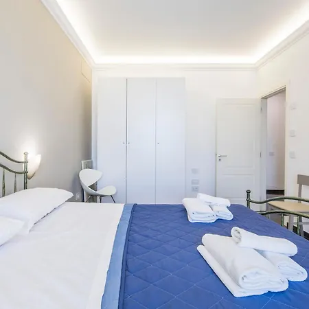 Crescent Luxury Retreat - Seafront Scala E
