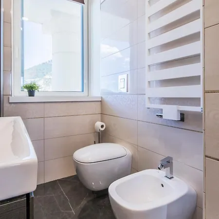 Apartamento Crescent Luxury Retreat - Seafront Scala E *