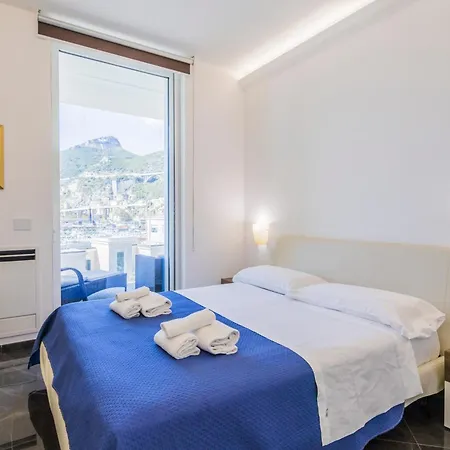 Crescent Luxury Retreat - Seafront Scala E * Salerno