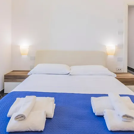 Crescent Luxury Retreat - Seafront Scala E * Salerno