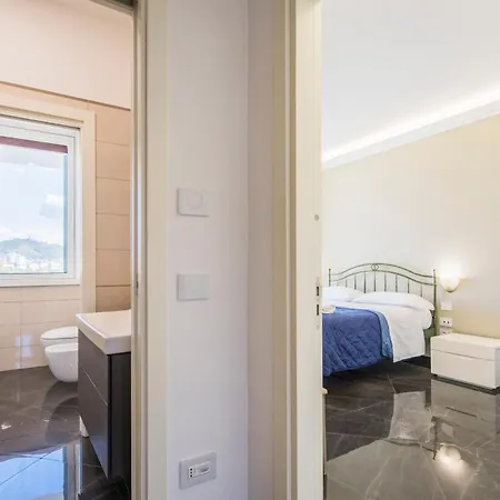 Apartamento Crescent Luxury Retreat - Seafront Scala E